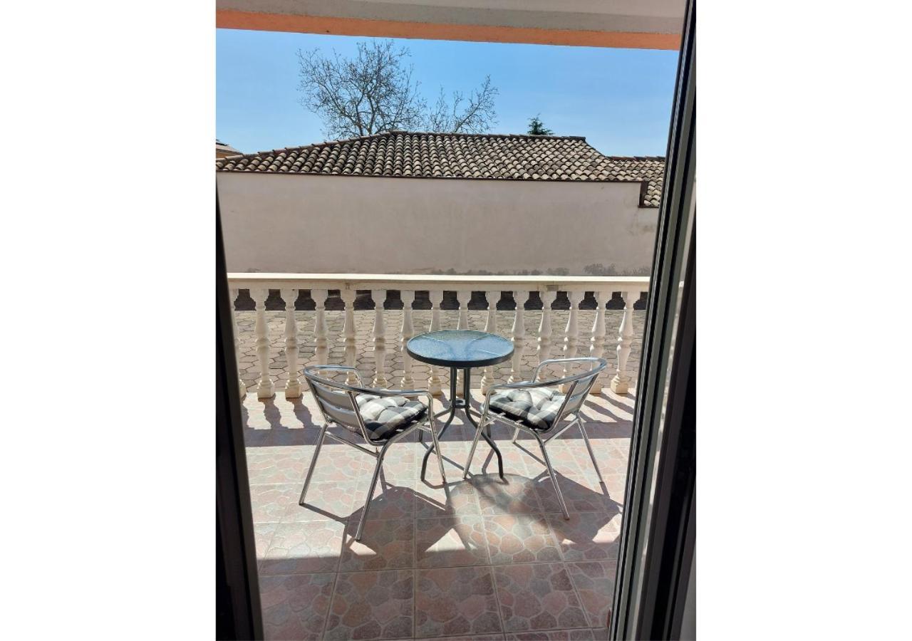 Apartman Dobric Fažana Buitenkant foto