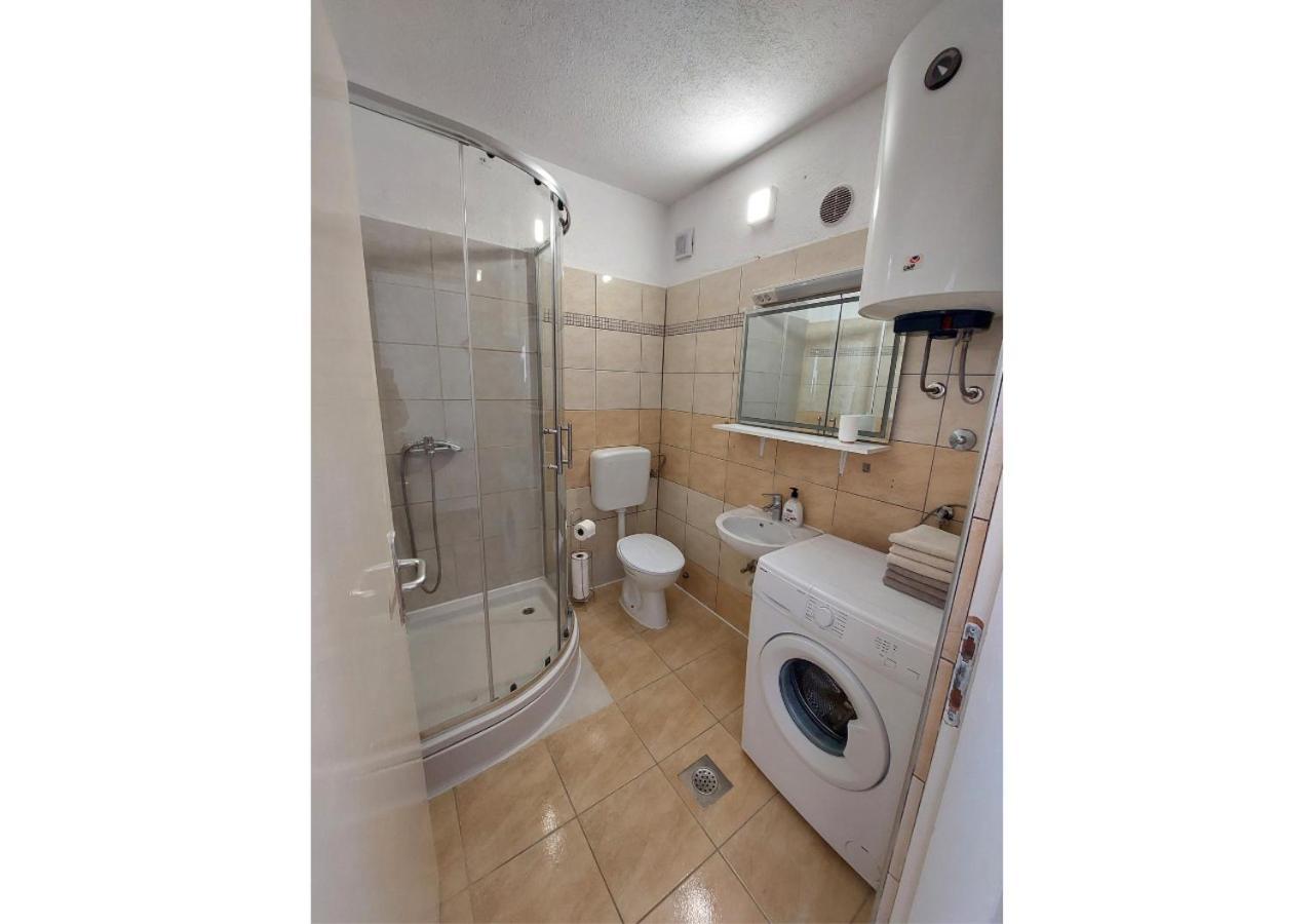 Apartman Dobric Fažana Buitenkant foto